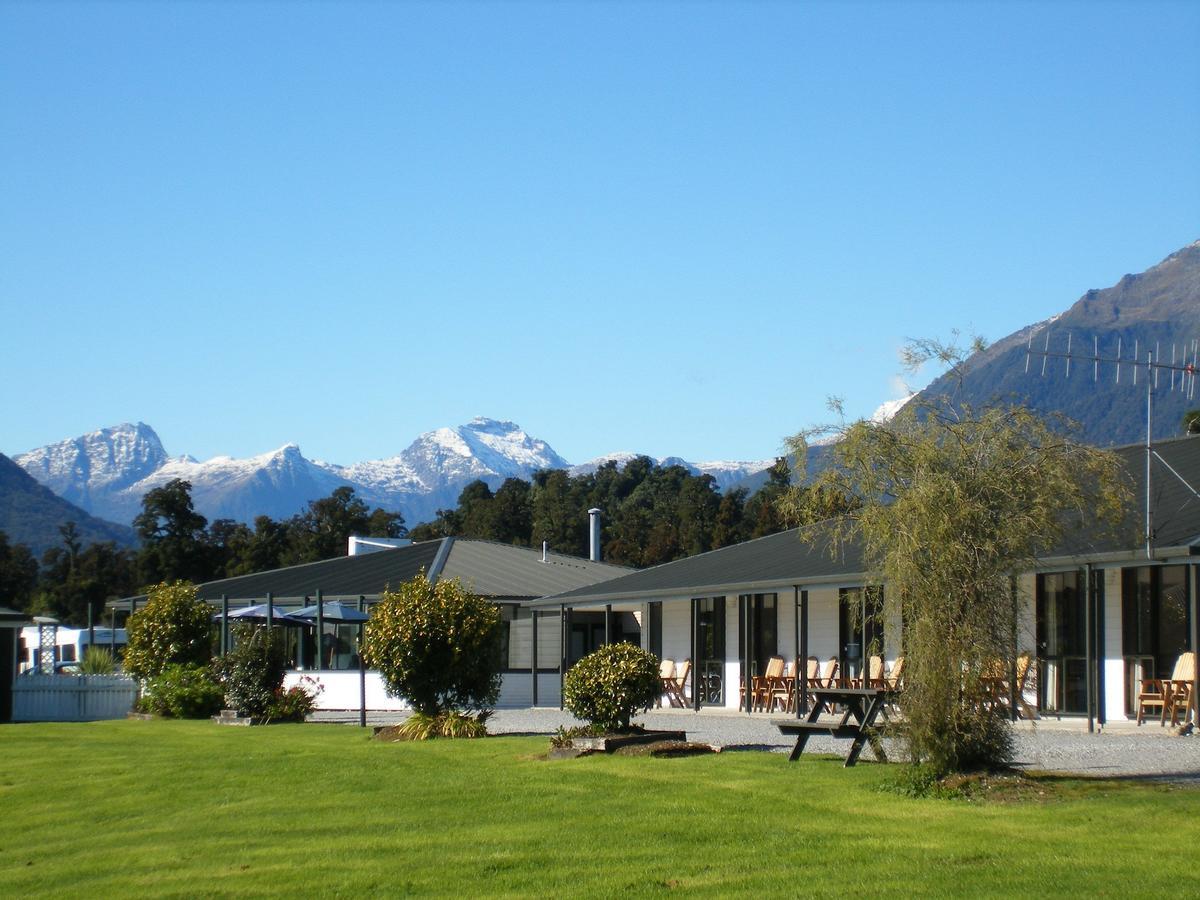 Heritage Park Lodge Гаст Екстер'єр фото